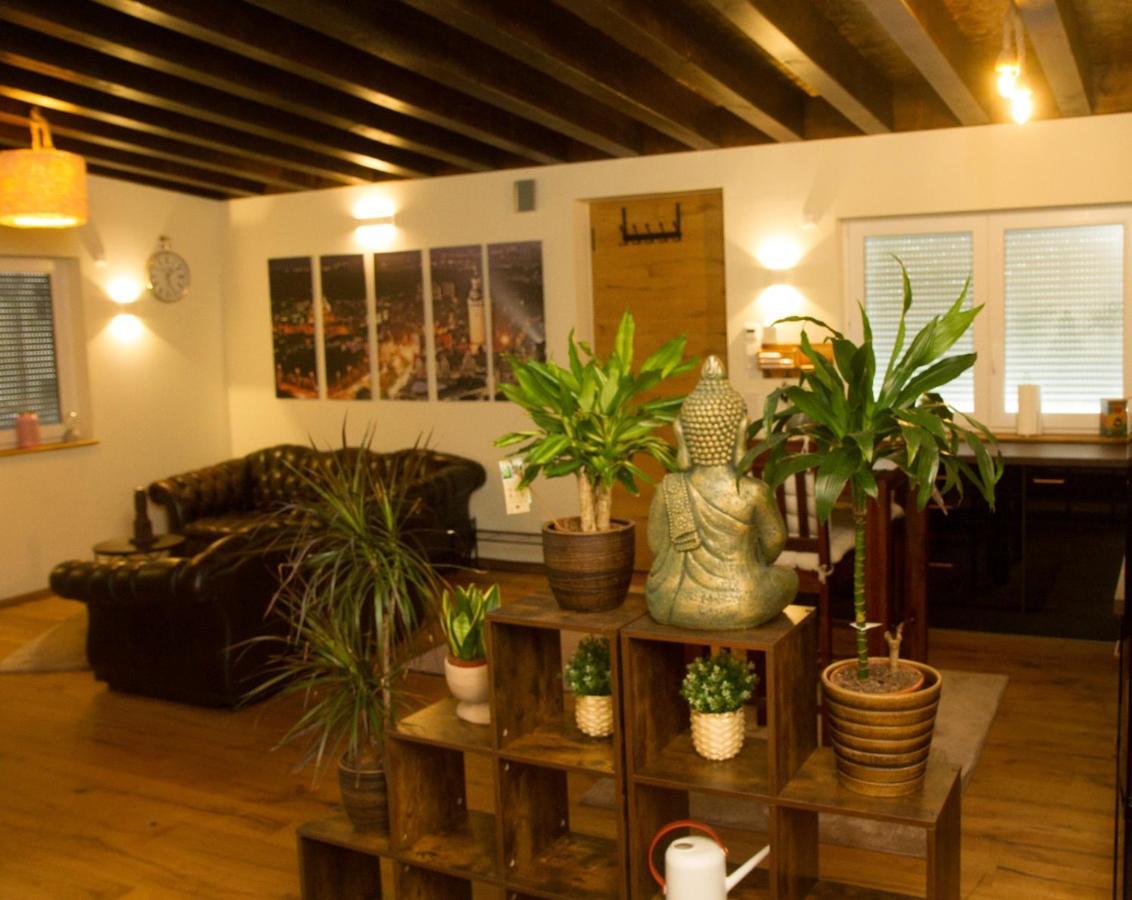 Black Der Sportschule Badura Apartment *